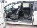 2005 Toyota Isis