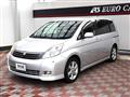 2005 Toyota Isis
