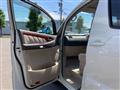 2004 Toyota Alphard