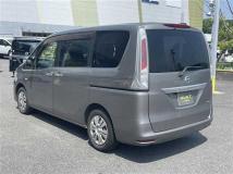 2012 Nissan Serena