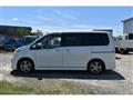 2006 Nissan Serena