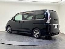 2007 Nissan Serena