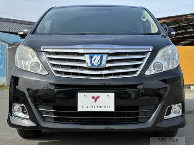 2012 Toyota Alphard Hybrid
