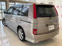 2006 Toyota Isis