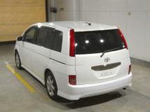 2005 Toyota Isis