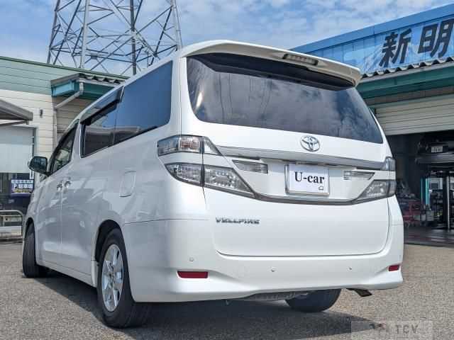 2013 Toyota Vellfire