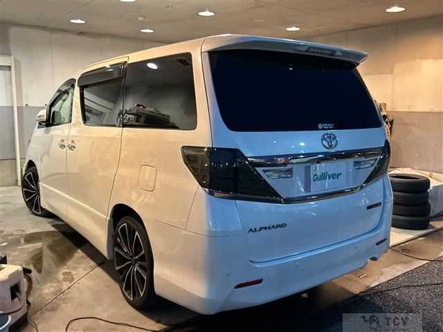 2014 Toyota Alphard