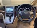 2013 Toyota Alphard