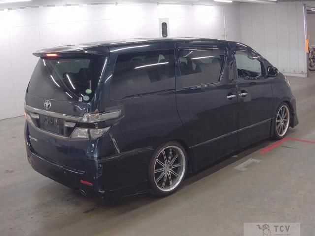 2013 Toyota Vellfire