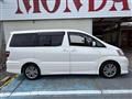 2004 Toyota Alphard