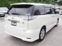 2011 Toyota Estima Hybrid