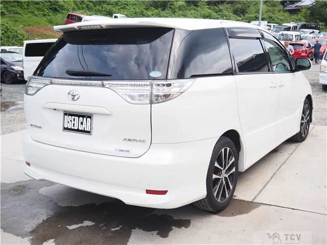2013 Toyota Estima
