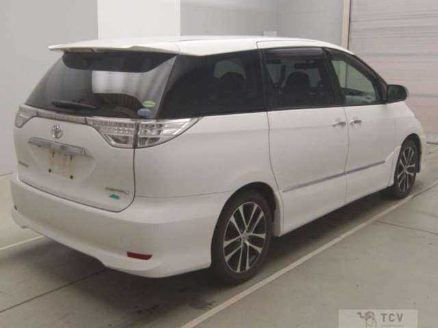 2013 Toyota Estima