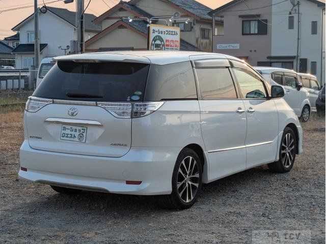 2015 Toyota Estima