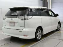2013 Toyota Estima