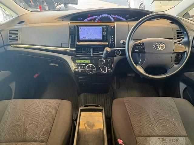 2013 Toyota Estima