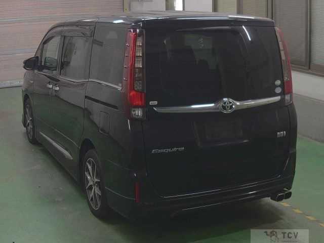 2015 Toyota Esquire