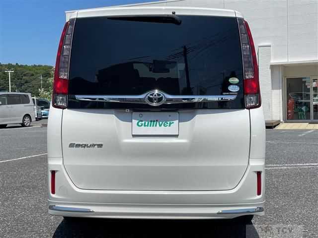2016 Toyota Esquire