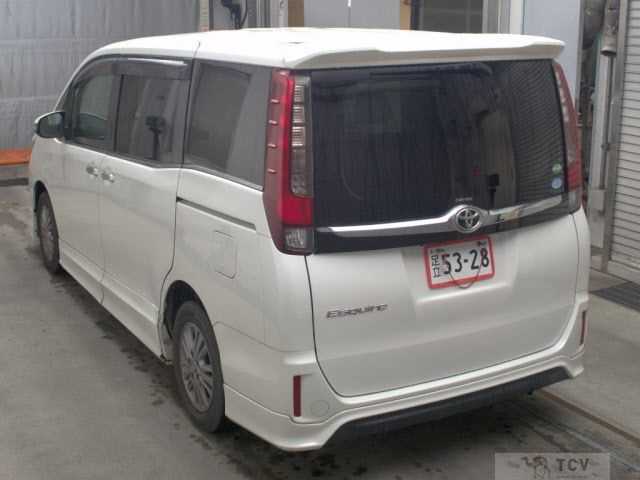 2015 Toyota Esquire