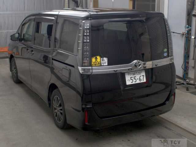 2016 Toyota Voxy