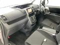 2007 Toyota Noah
