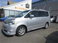 2007 Toyota Voxy