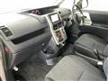 2013 Toyota Voxy