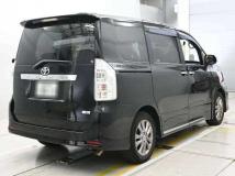2012 Toyota Voxy