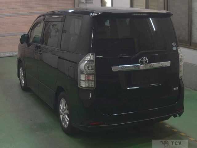 2010 Toyota Voxy