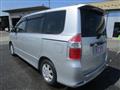 2008 Toyota Noah