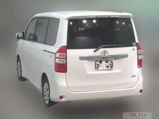2013 Toyota Noah