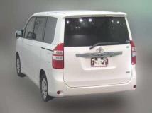 2013 Toyota Noah