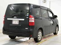 2013 Toyota Noah