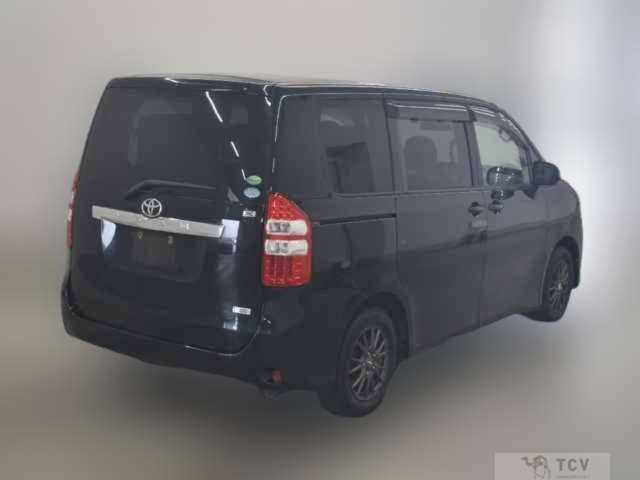 2013 Toyota Noah