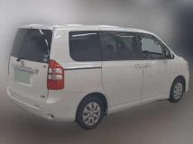 2012 Toyota Noah