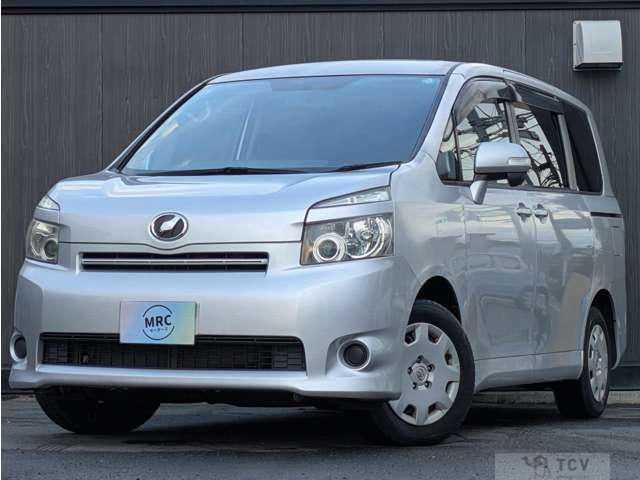 2009 Toyota Voxy