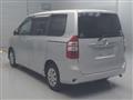 2010 Toyota Noah