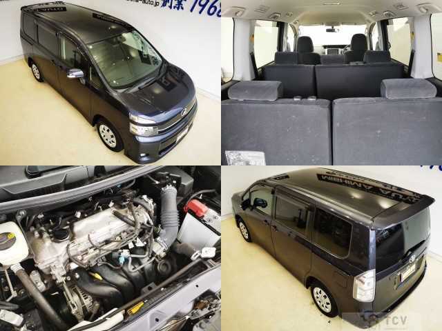 2012 Toyota Voxy