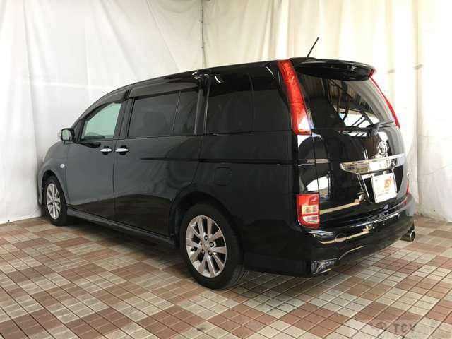2011 Toyota Isis