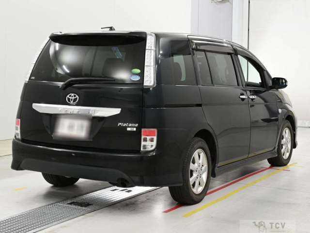 2013 Toyota Isis