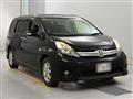 2013 Toyota Isis