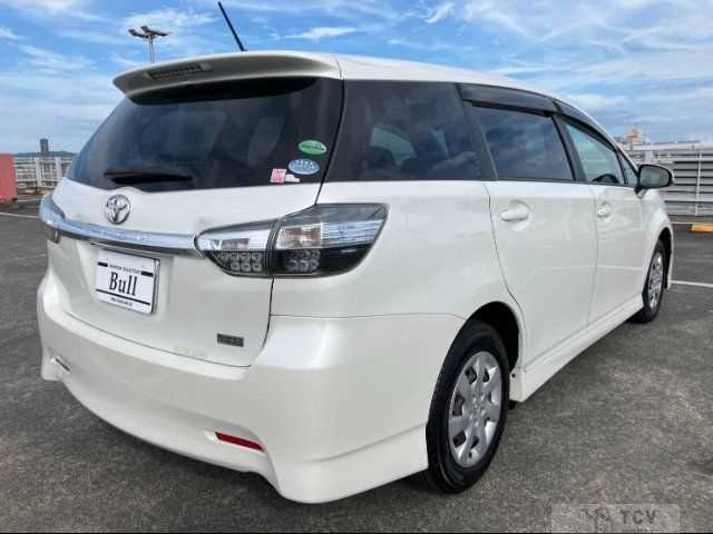 2013 Toyota Wish