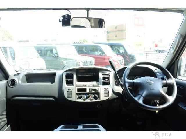 2012 Nissan Caravan
