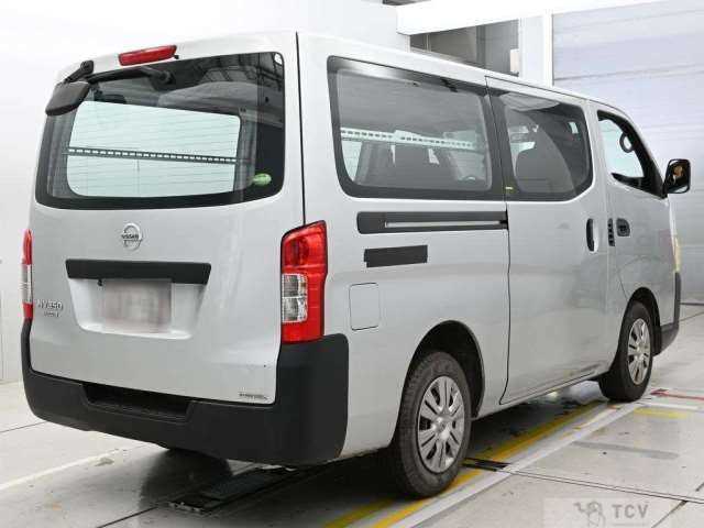 2012 Nissan NV350 Caravan