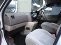 2004 Toyota Grand Hiace