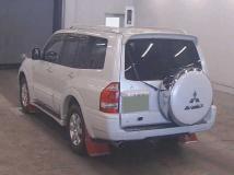2005 Mitsubishi Pajero