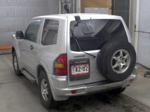 2002 Mitsubishi Pajero
