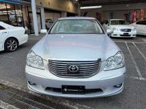 2004 Toyota Crown Majesta