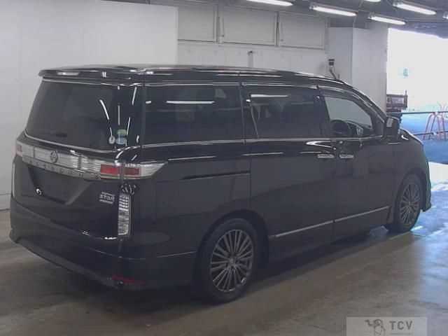 2015 Nissan Elgrand
