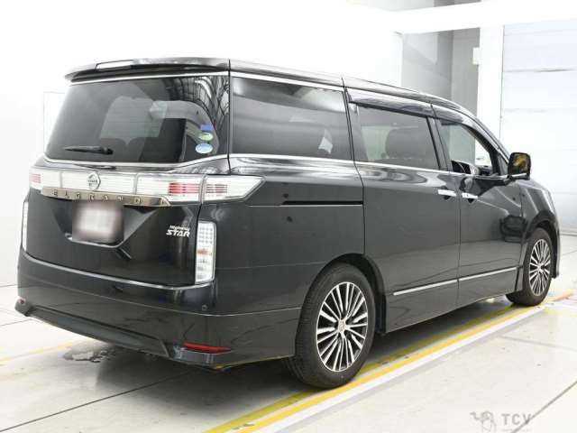2014 Nissan Elgrand